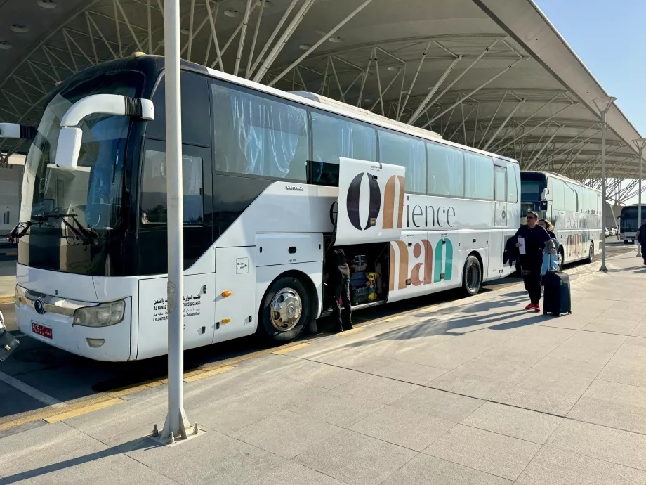 Shuttle-busser til rejsebureauets kunder