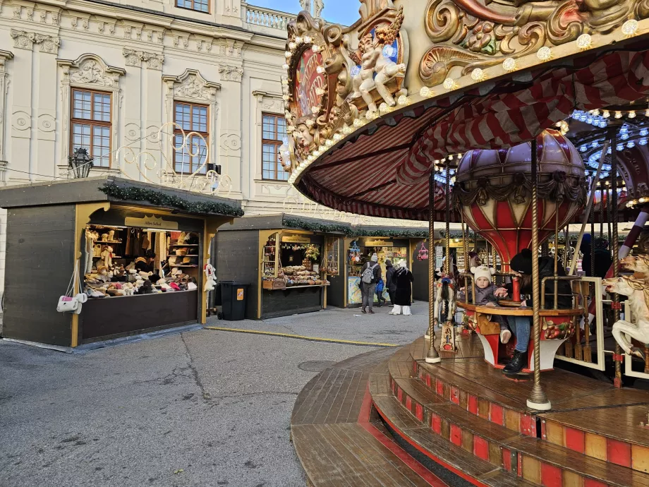 Markeder foran Oberes Belvedere