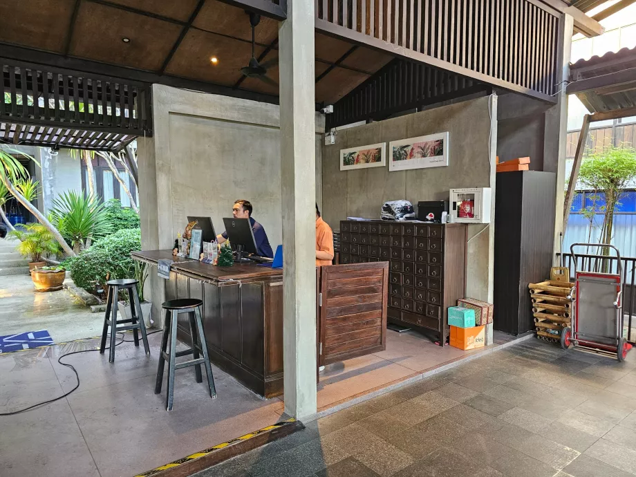 Modtagelse Homm Chura Samui