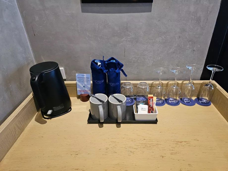 Gratis vand og instant kaffe/te