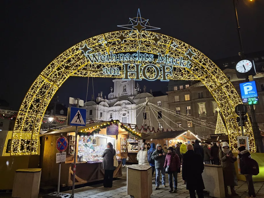 Markeder Am Hof