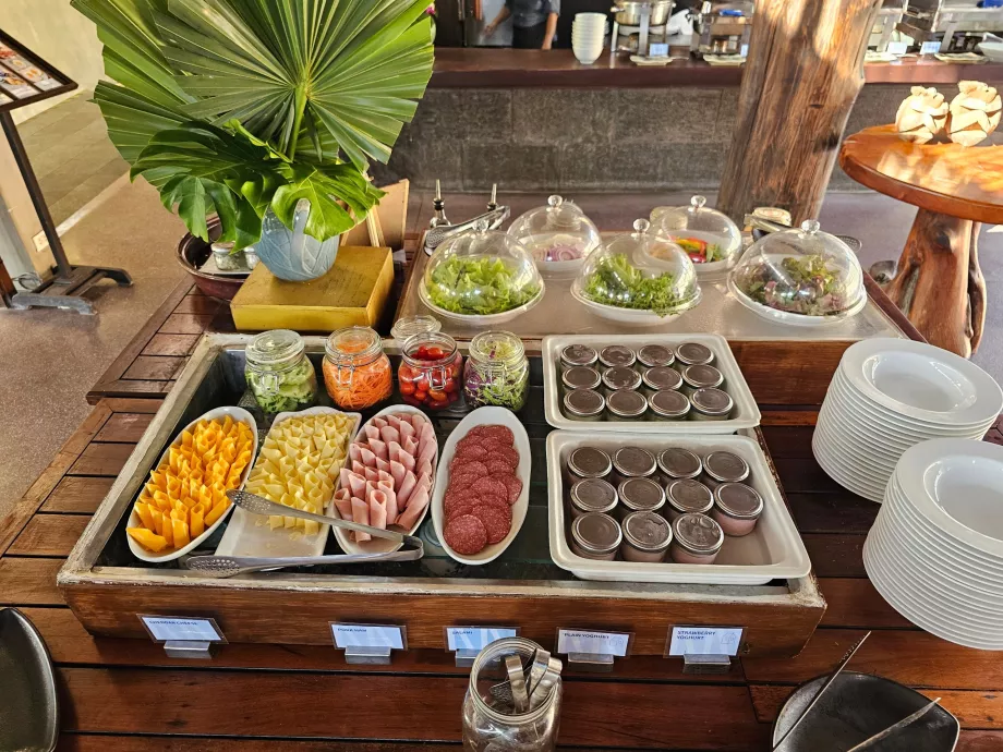 Morgenmad - skinke, ost og grøntsager