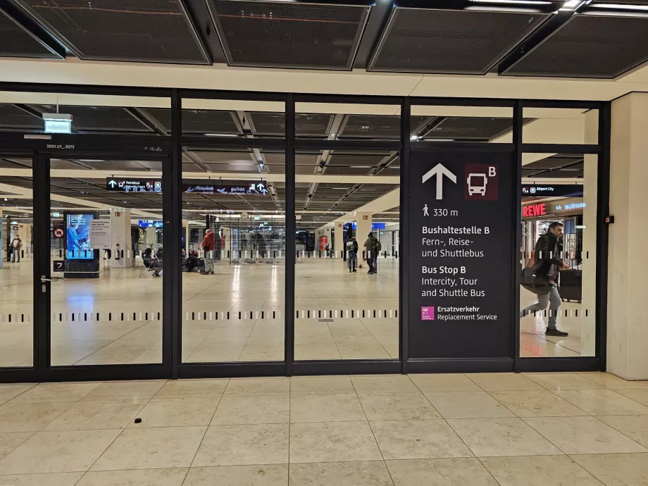 Skilte til stoppesteder for langdistancebusser