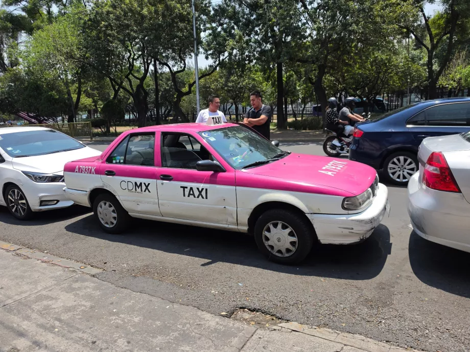 Officiel taxa i CDMX