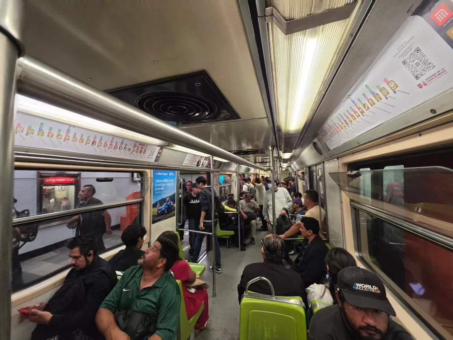Metro interiør i CDMX