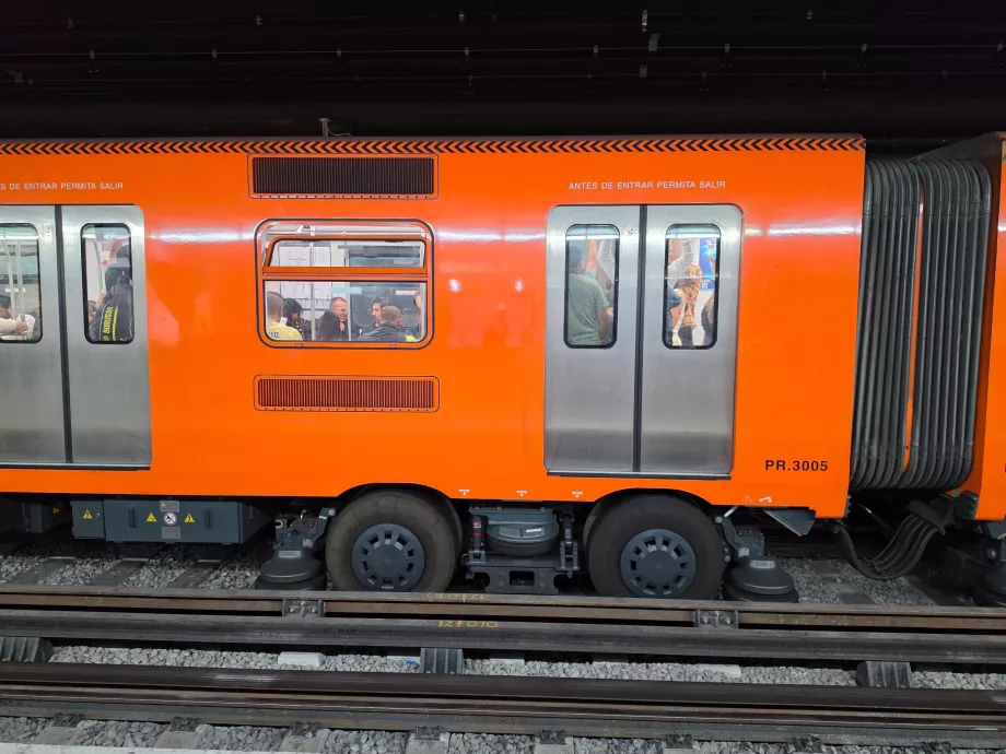 Gummidæk på metrotog