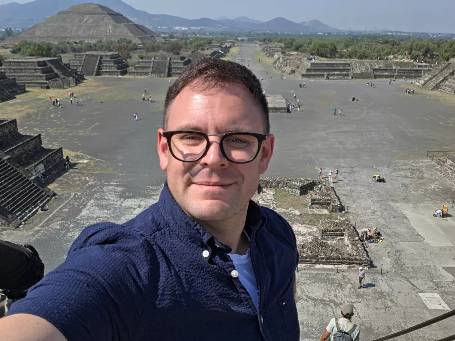 Mig på månens pyramide