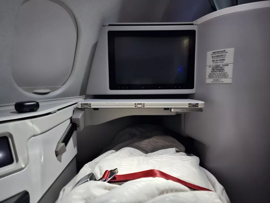 Sofa foldet ud til en seng