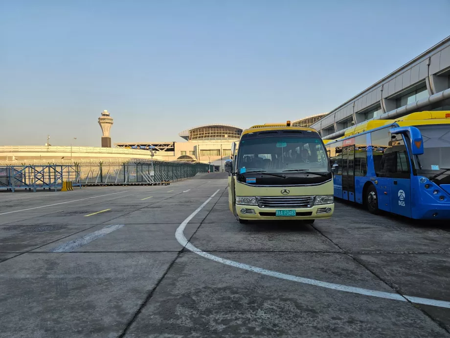 Bustransfer til flyet