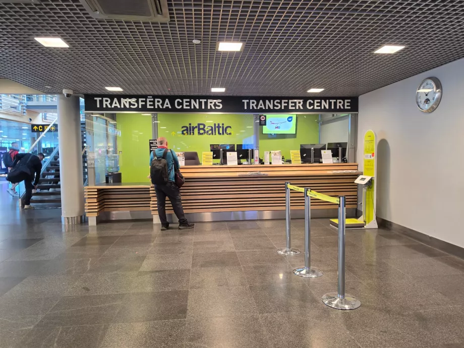 AirBaltics transfer-skranke