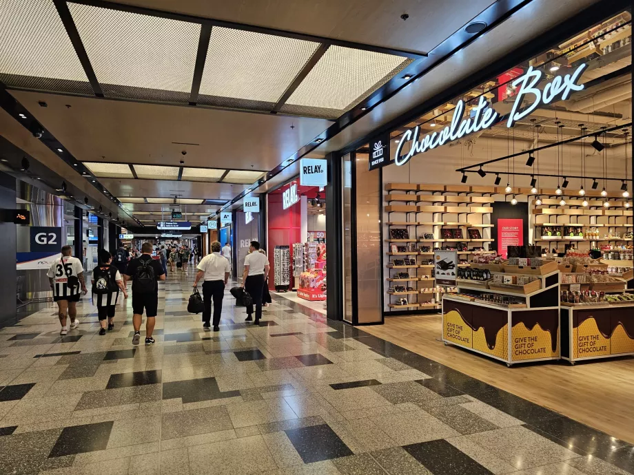 Butikker i transitområdet, Terminal 2