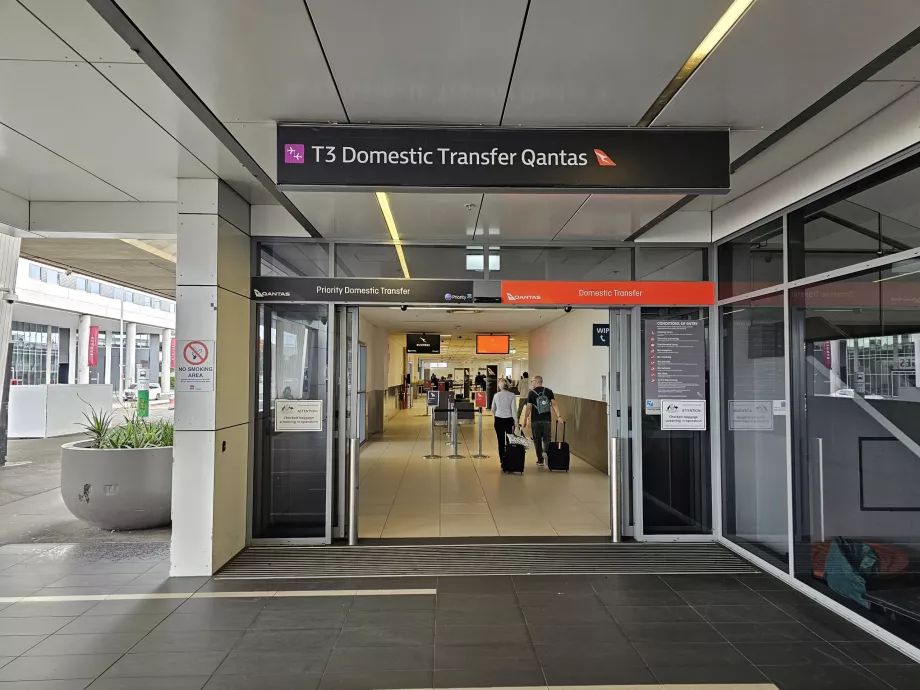 Qantas-transfer fra Terminal 1 til Terminal 3