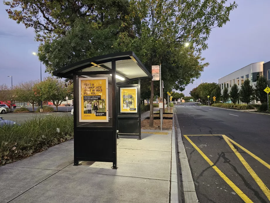 Busstoppested ved lufthavnen