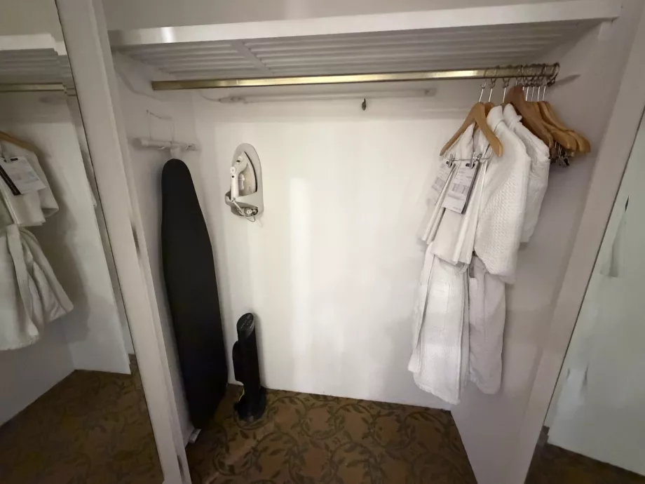 Badekåbe og strygebræt