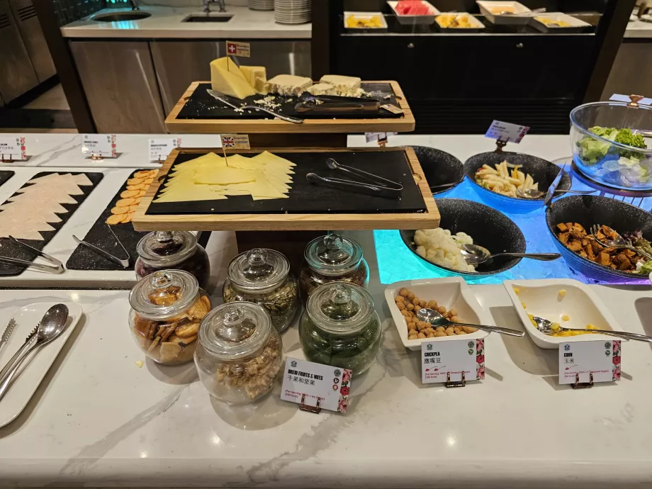 Vestlig og japansk kold morgenmad
