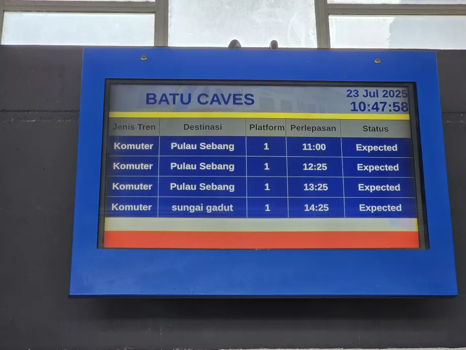 Informationstavler på Batu Caves station