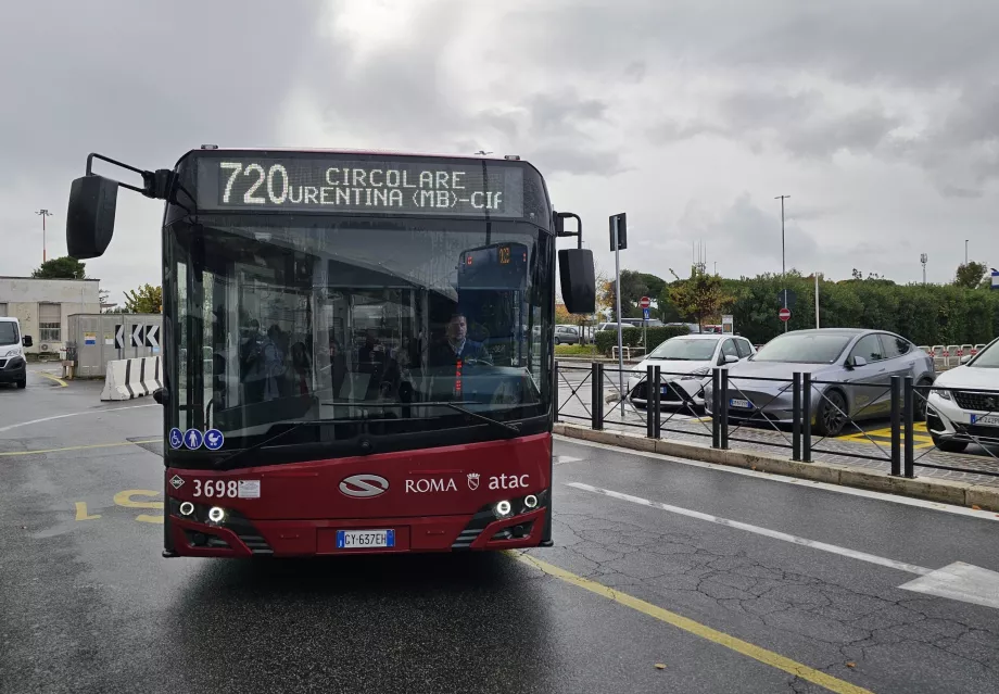 Bybus nummer 720