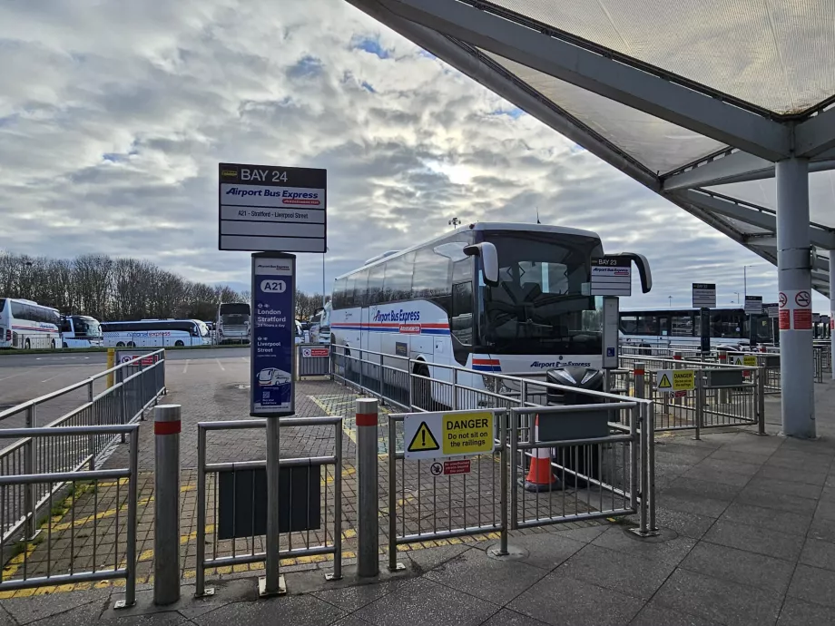 Bus til London