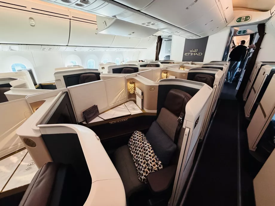 Etihads nyeste business class-kabine B789