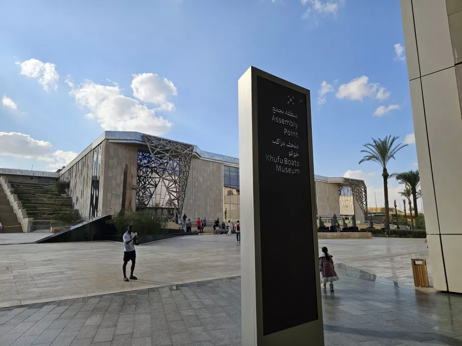 Museum for Khufu-både