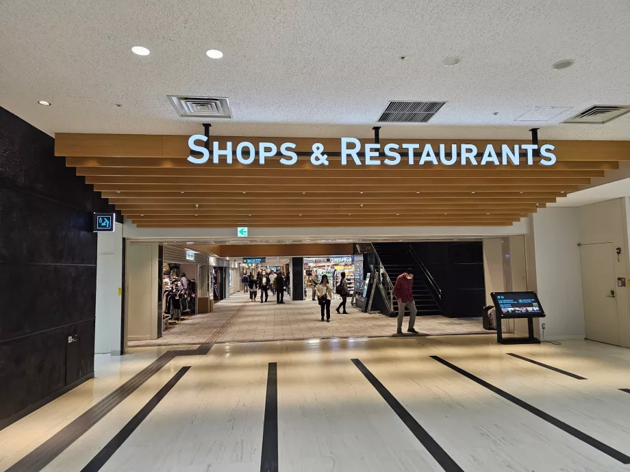 Butikker og restauranter i det offentlige område