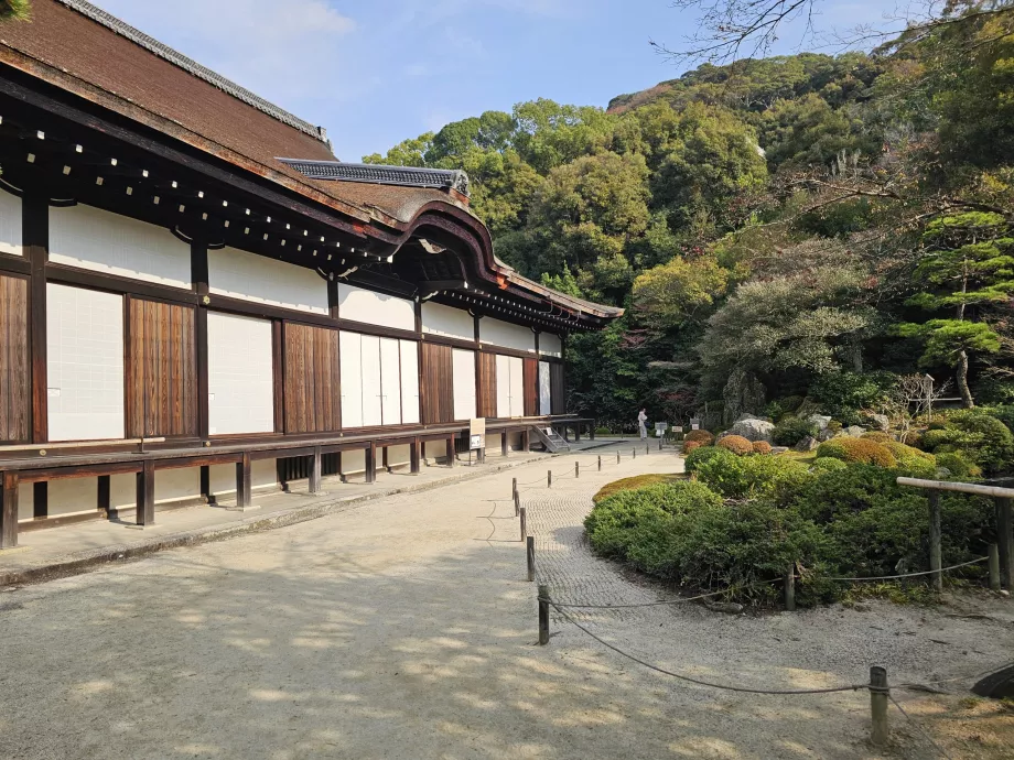 Chion-in-templet, haver