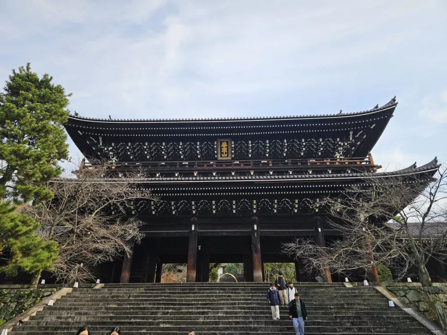 Chion-in-templet, hovedporten