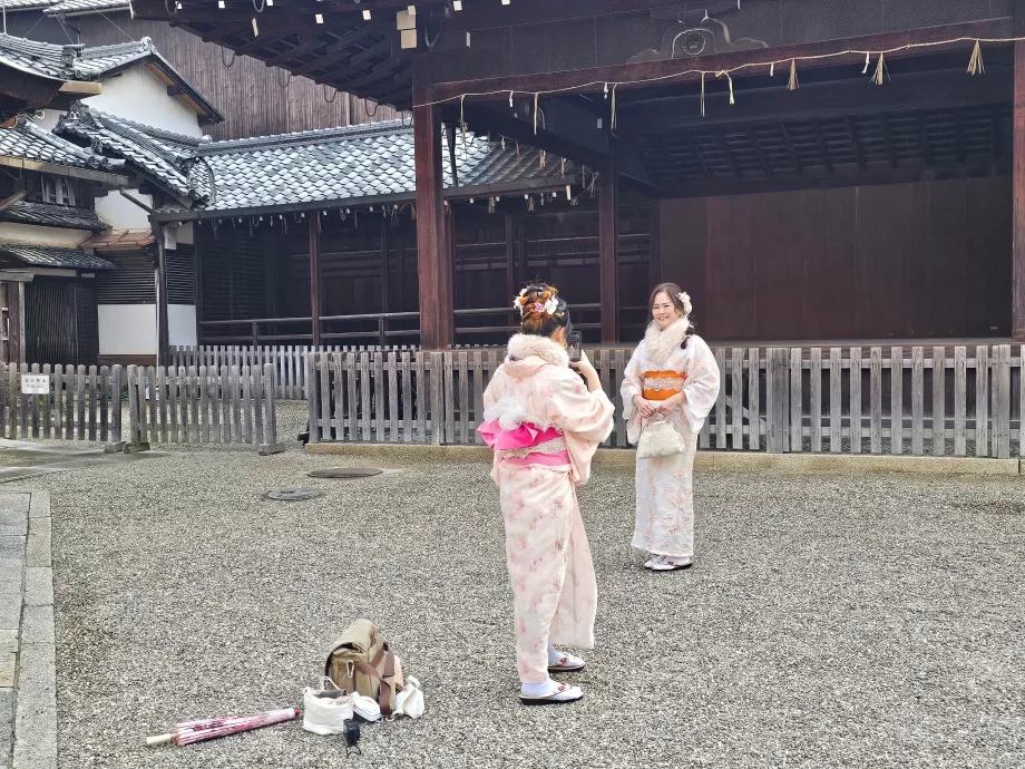 Vandring i geishakostumer