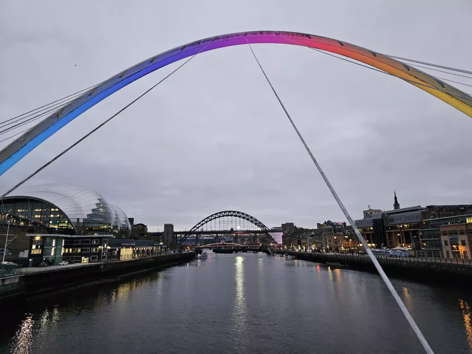 Millennium Bridge om natten