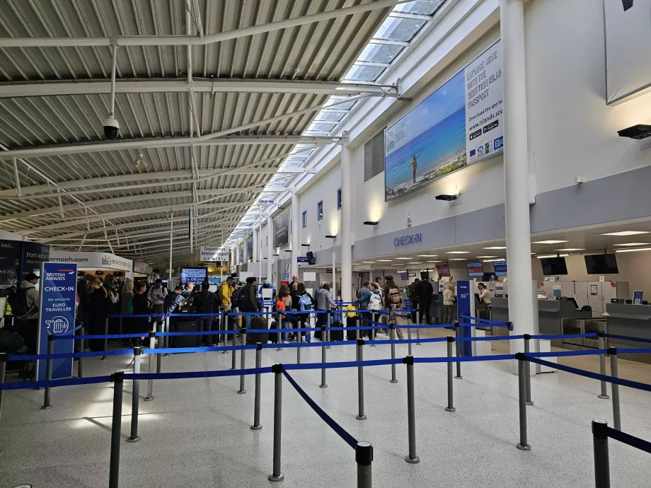 Check-in hall