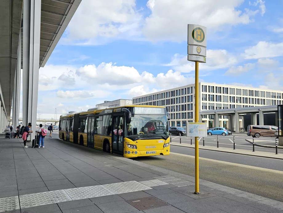 Bus X7, BER lufthavn