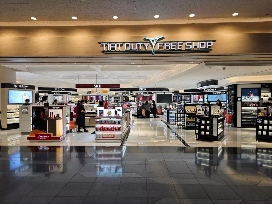 Butikker i transitområdet i Terminal 3