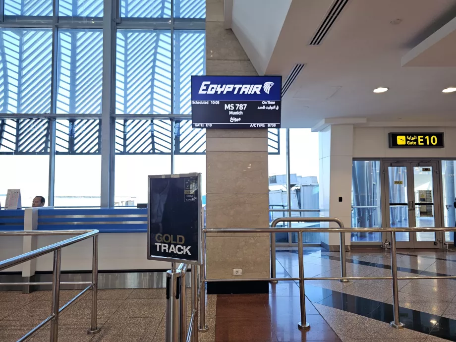 Ombord på flyet til München