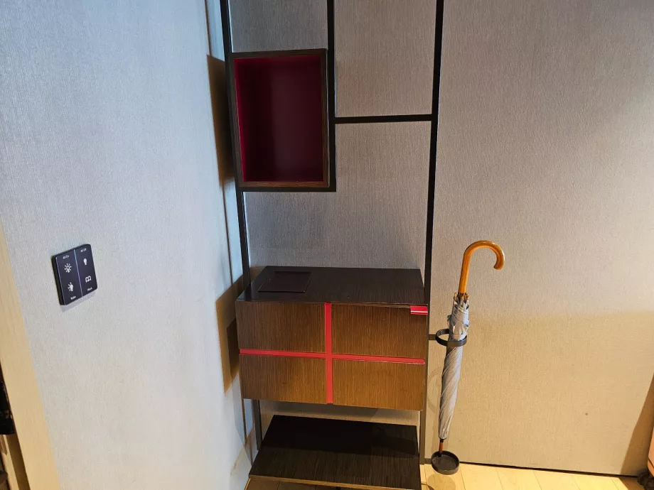 Opbevaringsrum og paraply