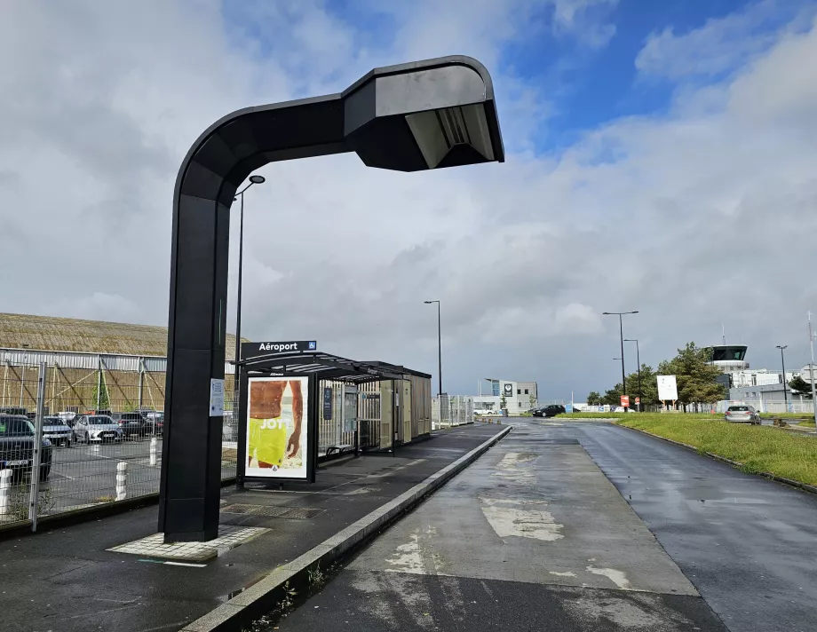 Busstoppested ved lufthavnen