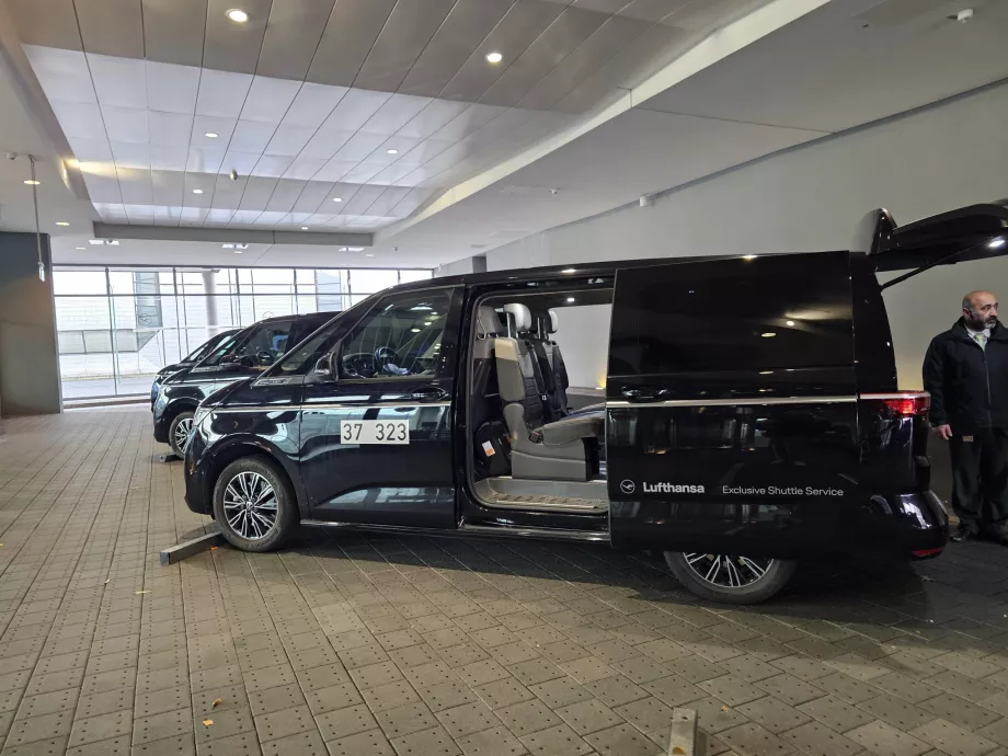 Limousine-transfer til flyet