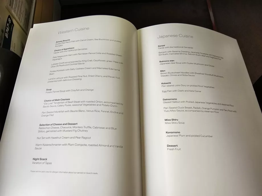 Hovedservice - forret, hovedret, dessert