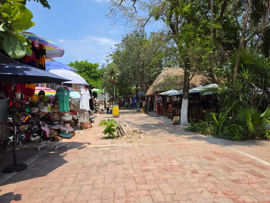 Tulum-udgravningsstedet, souvenirbutikker