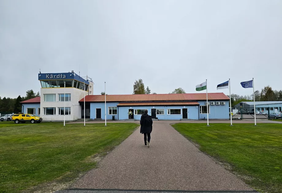 ankomst til lufthavnen Kärdla
