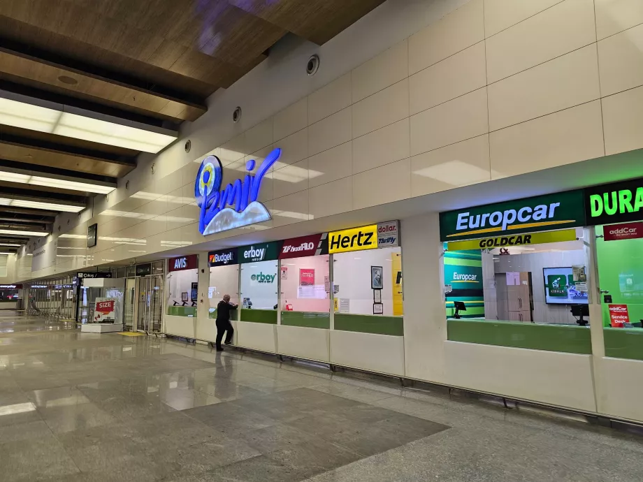 Skranker til biludlejning