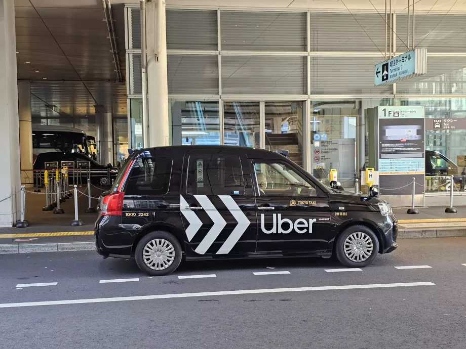 Uber uden for Terminal 3