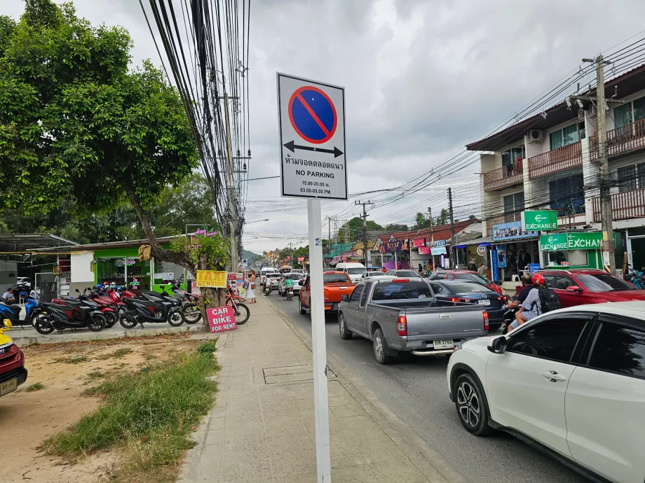 Ingen parkering langs hovedvejen