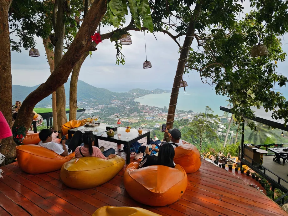 Restaurant på Overlap Stone 2