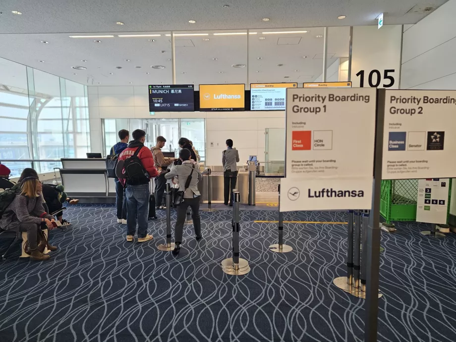 Ombordstigning på flyet