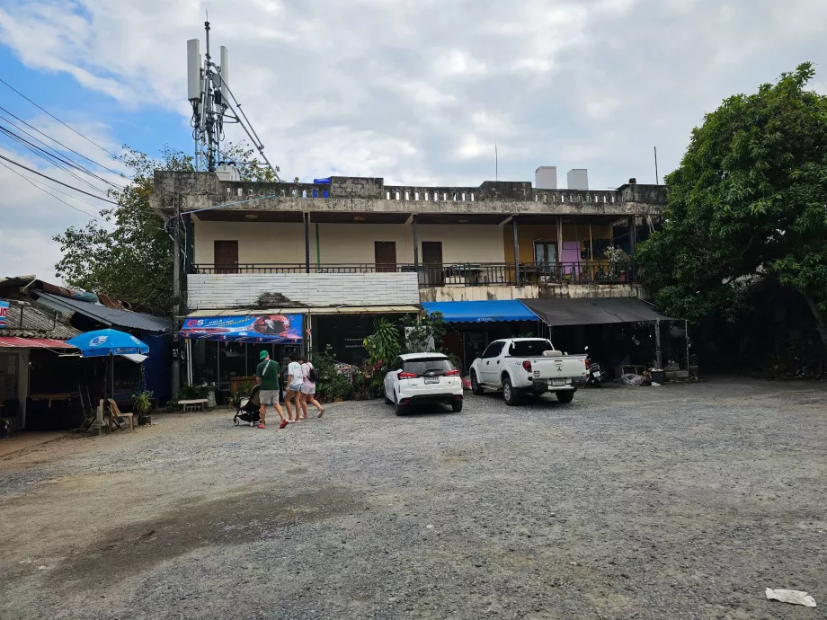 Parkering ved Hin Ta Hin Yai