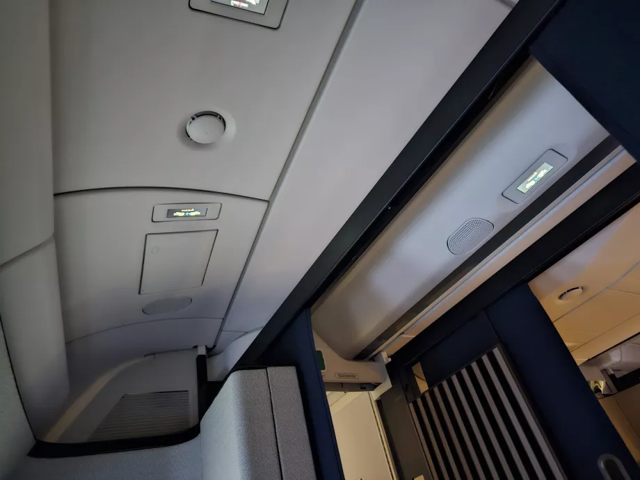 Mangel på overliggende skraldespande