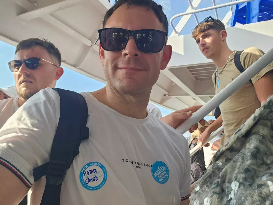 Klistermærker på T-shirt