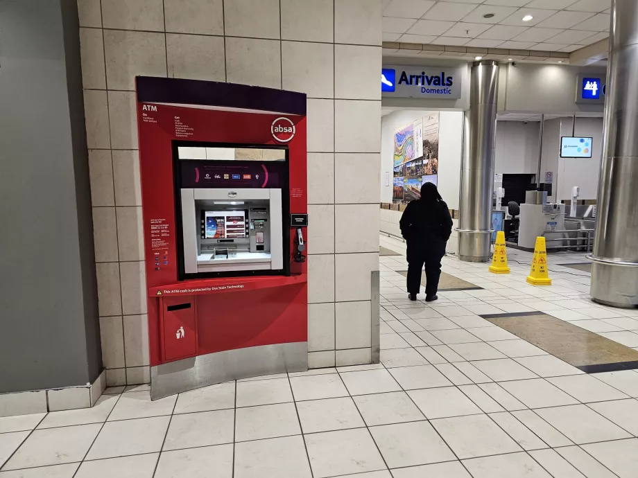 Hæveautomat i ankomsthallen