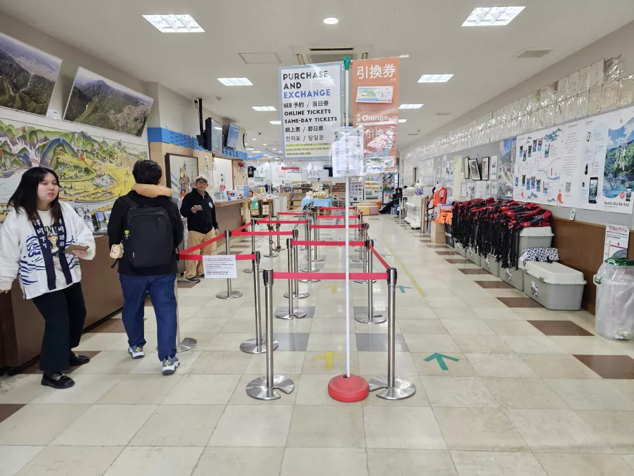 Kasse ved bådhavnen