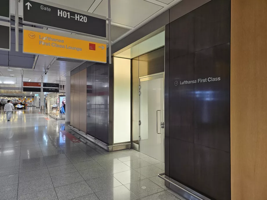 First Class Lounge (hovedterminalen)